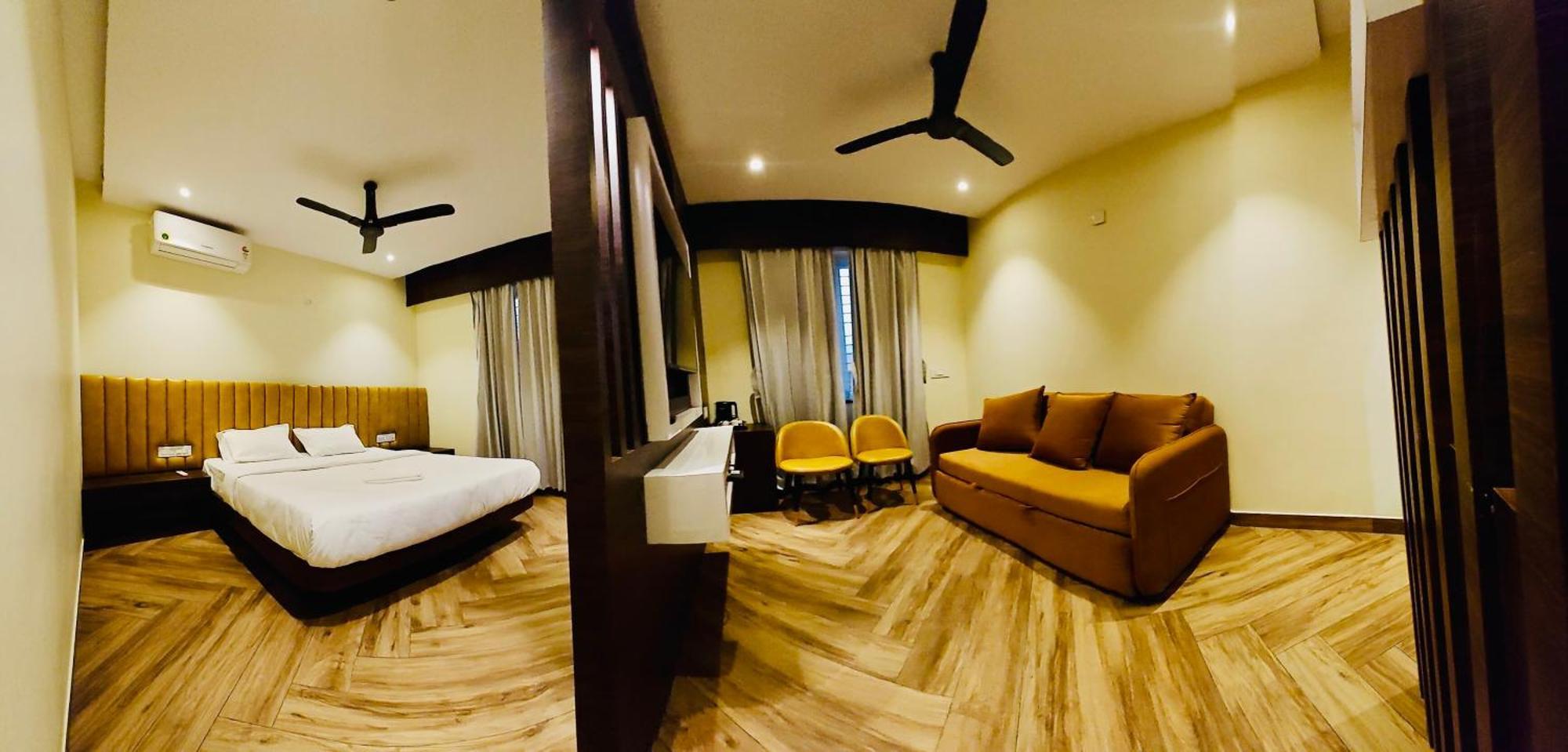 S K Legacy Hotel Mysore Exterior photo